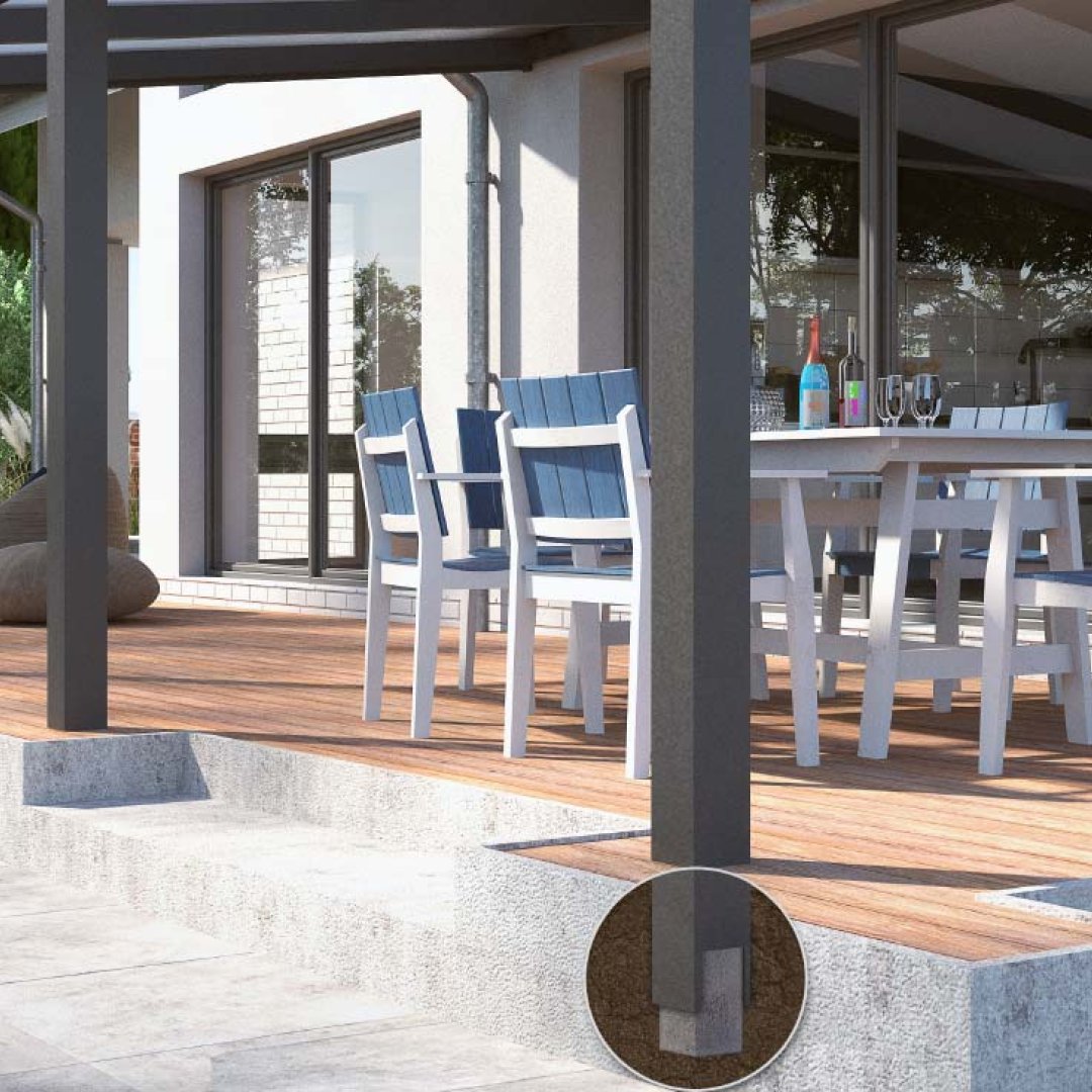 Luxus-Wintergarten mit Aluminiumprofilen und Glasfronten – lichtdurchfluteter Wohnraum mit Blick in den Garten.