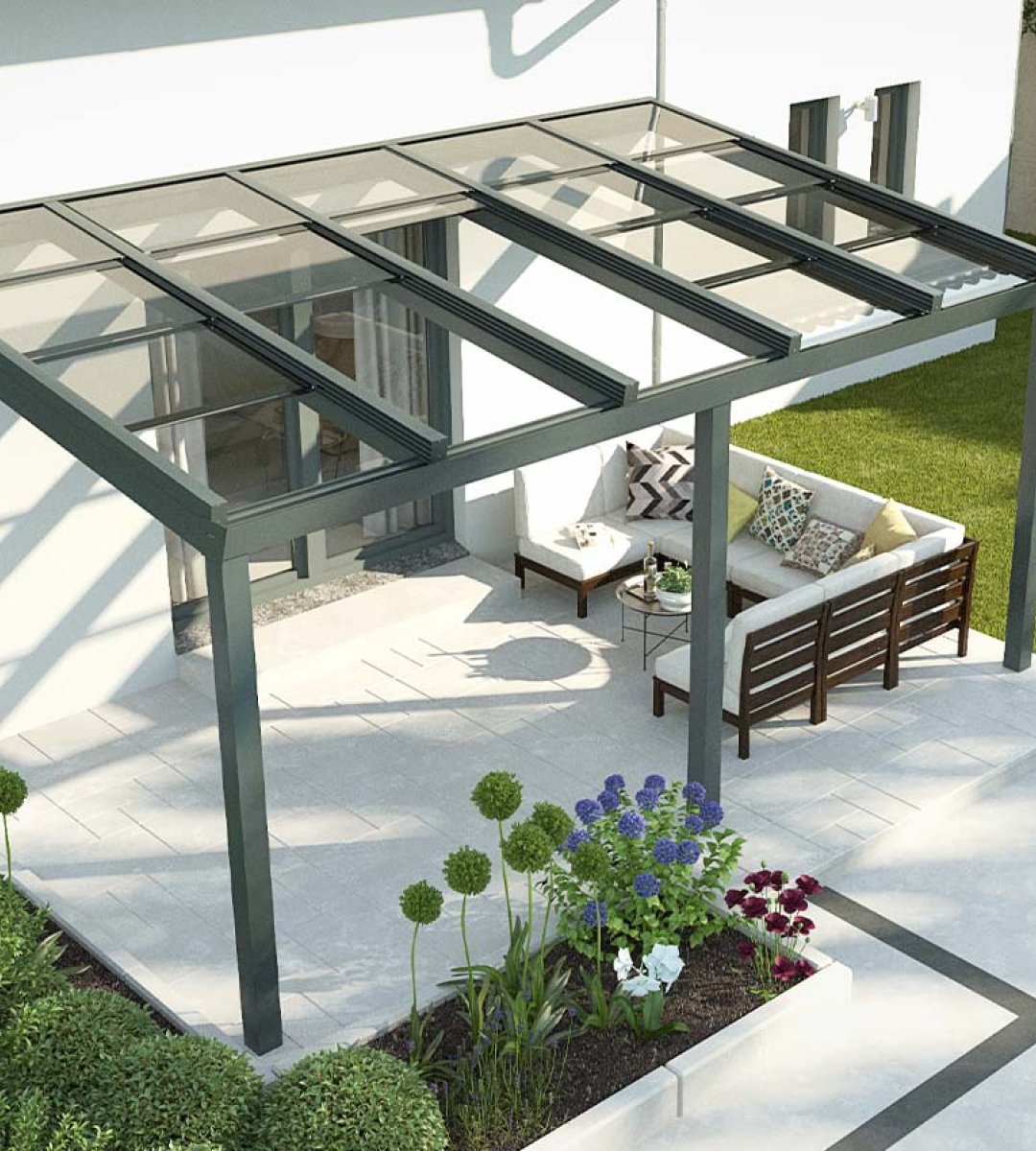 Detailaufnahme einer Seitenmarkise im Aluminiumrahmen – hochwertiger Sonnenschutz für Terrassenüberdachungen